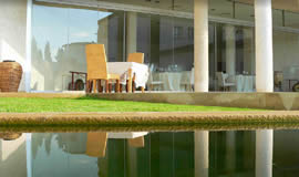 closing off restaurant dining rooms with glass doors